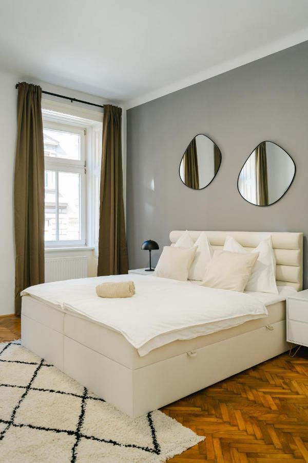 Cozy Apt Perfect For 4-6 Tv Metro Self-Checkin Bécs Kültér fotó