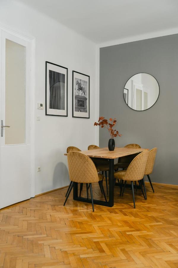Cozy Apt Perfect For 4-6 Tv Metro Self-Checkin Bécs Kültér fotó